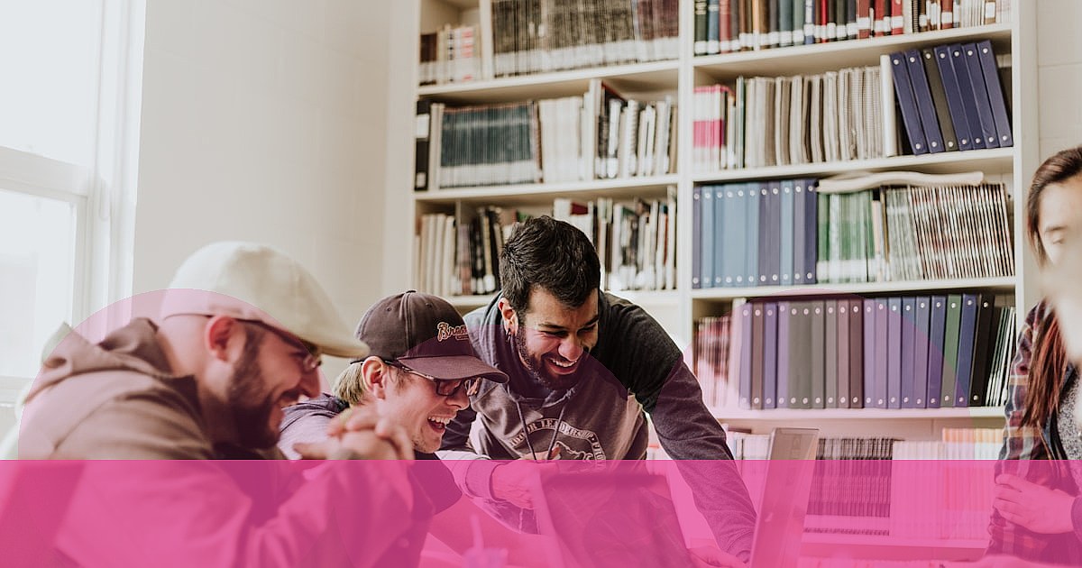 ارتباط با دبیر: چطور سوال درست بپرسیم؟ | راهنمای دانش‌آموز